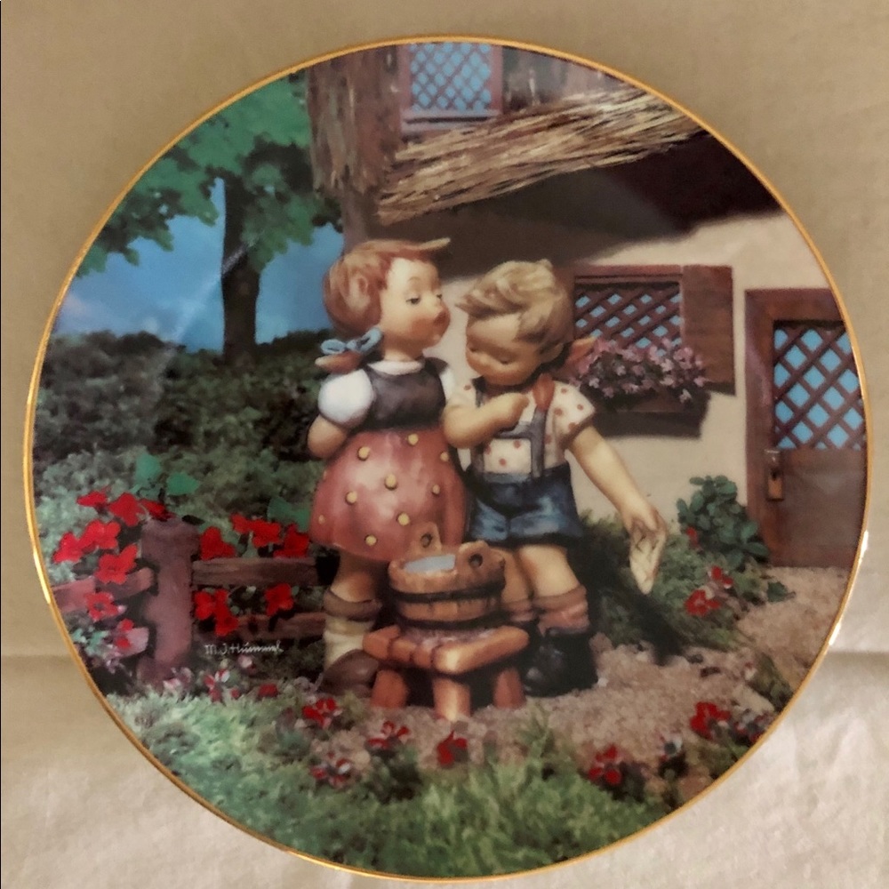 M.J. Hummel “Squeaky Clean” Collectible Plate